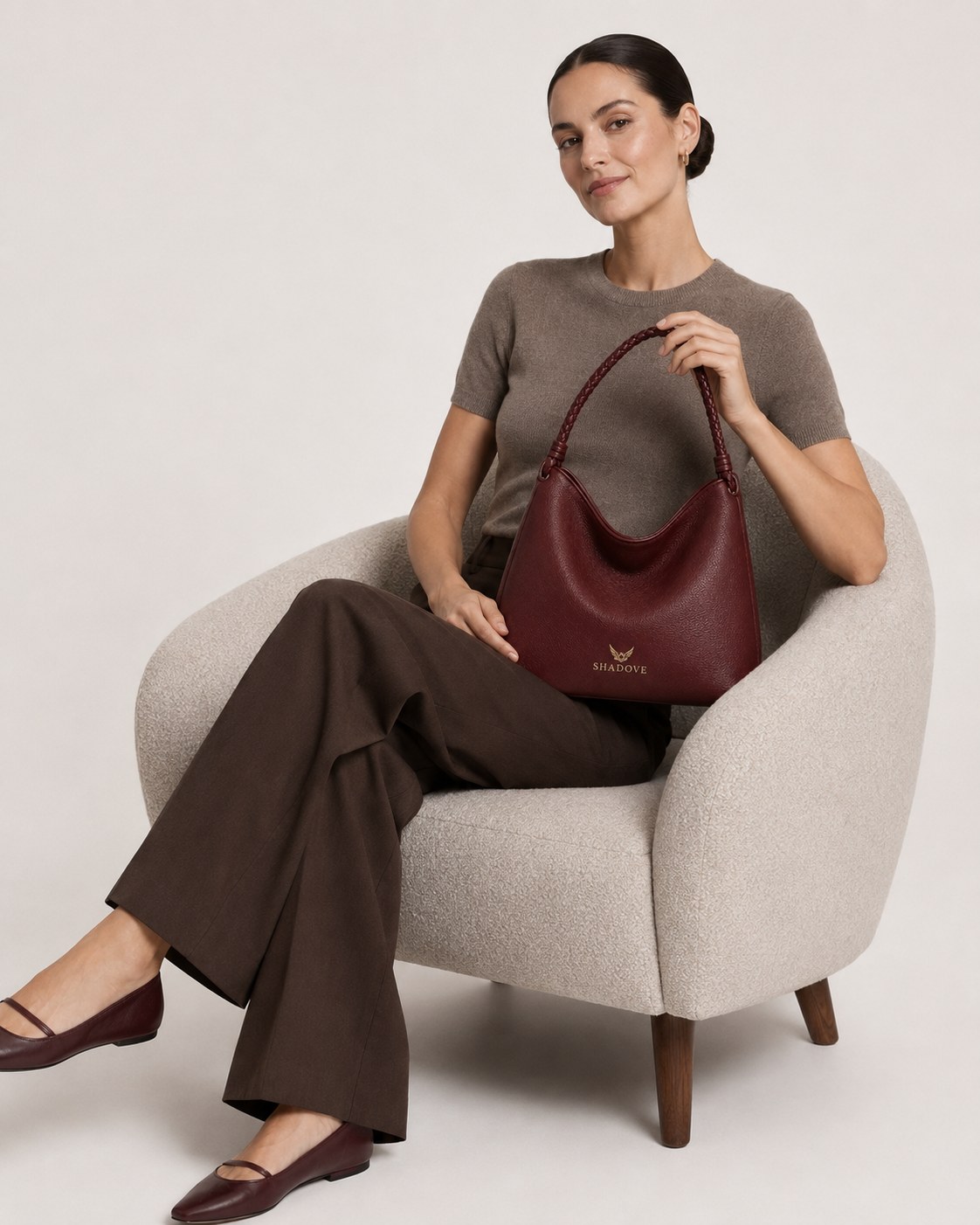 Rouge Luxe Hobo - Image 3