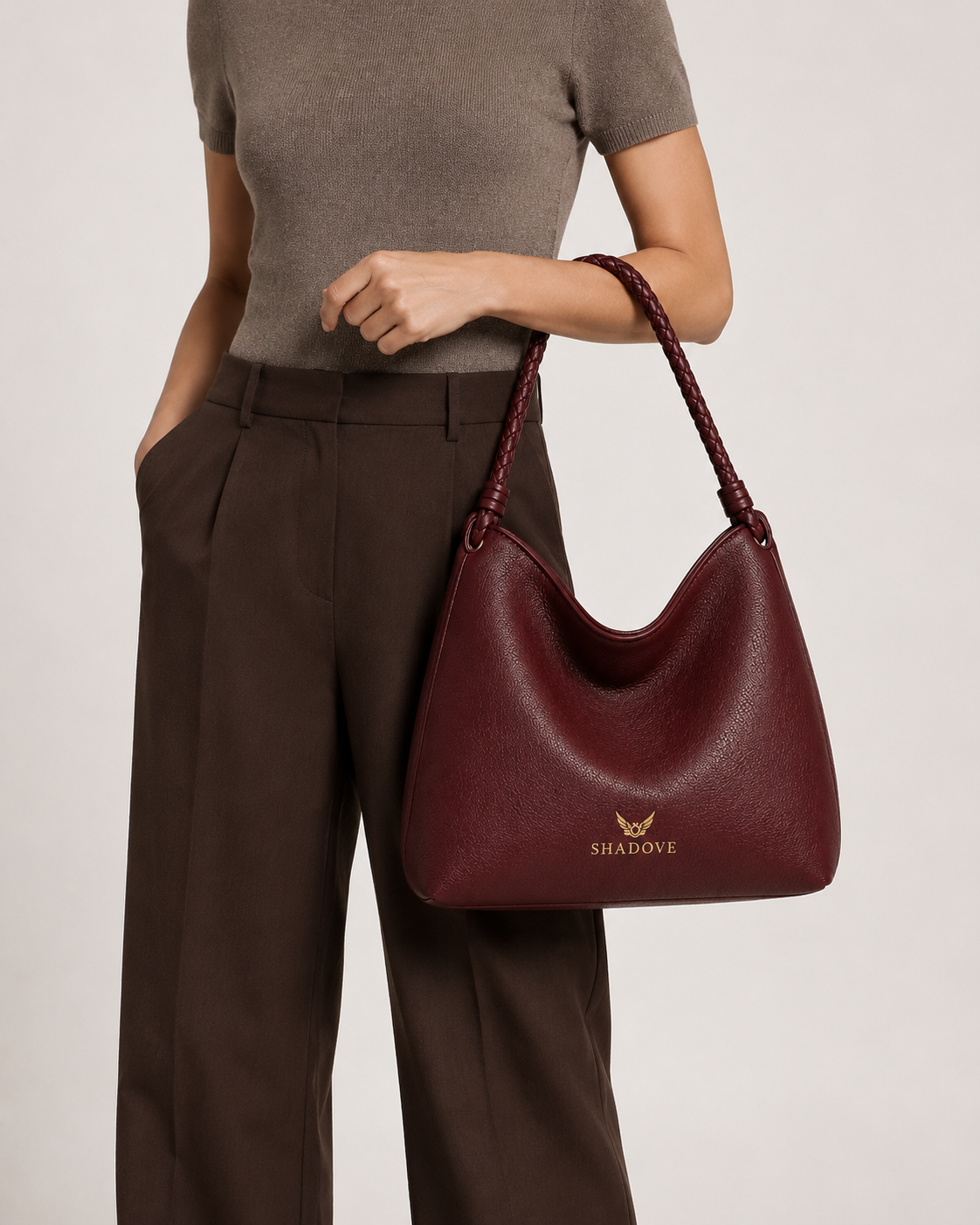 Rouge Luxe Hobo - Image 4
